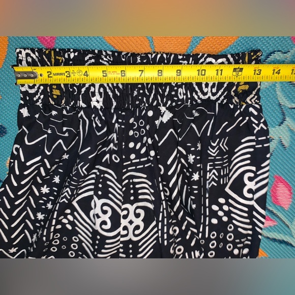 Wide Leg Lightweight Pants - Picture 11 of 12